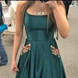 Brand new beautiful prom/bridesmaid dress